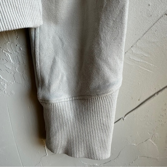 lululemon White Sweatshirt - Picture 12 of 16